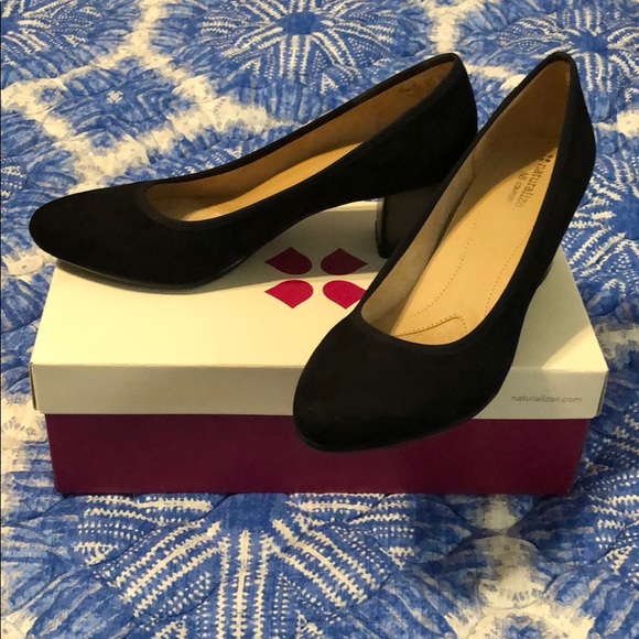 naturalizer naomi black